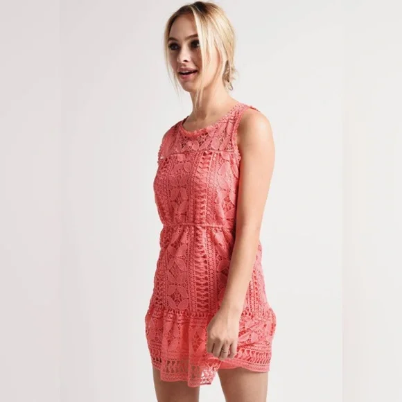 BB Dakota Sandra Mini Dress in Coral 🪸 Sugar Size M - Picture 1 of 11